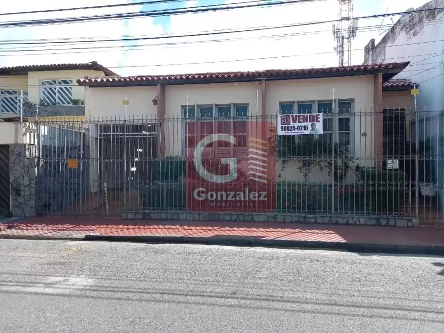 CASA-4 QUARTOS-ARACAJU - SE-SALGADO FILHO